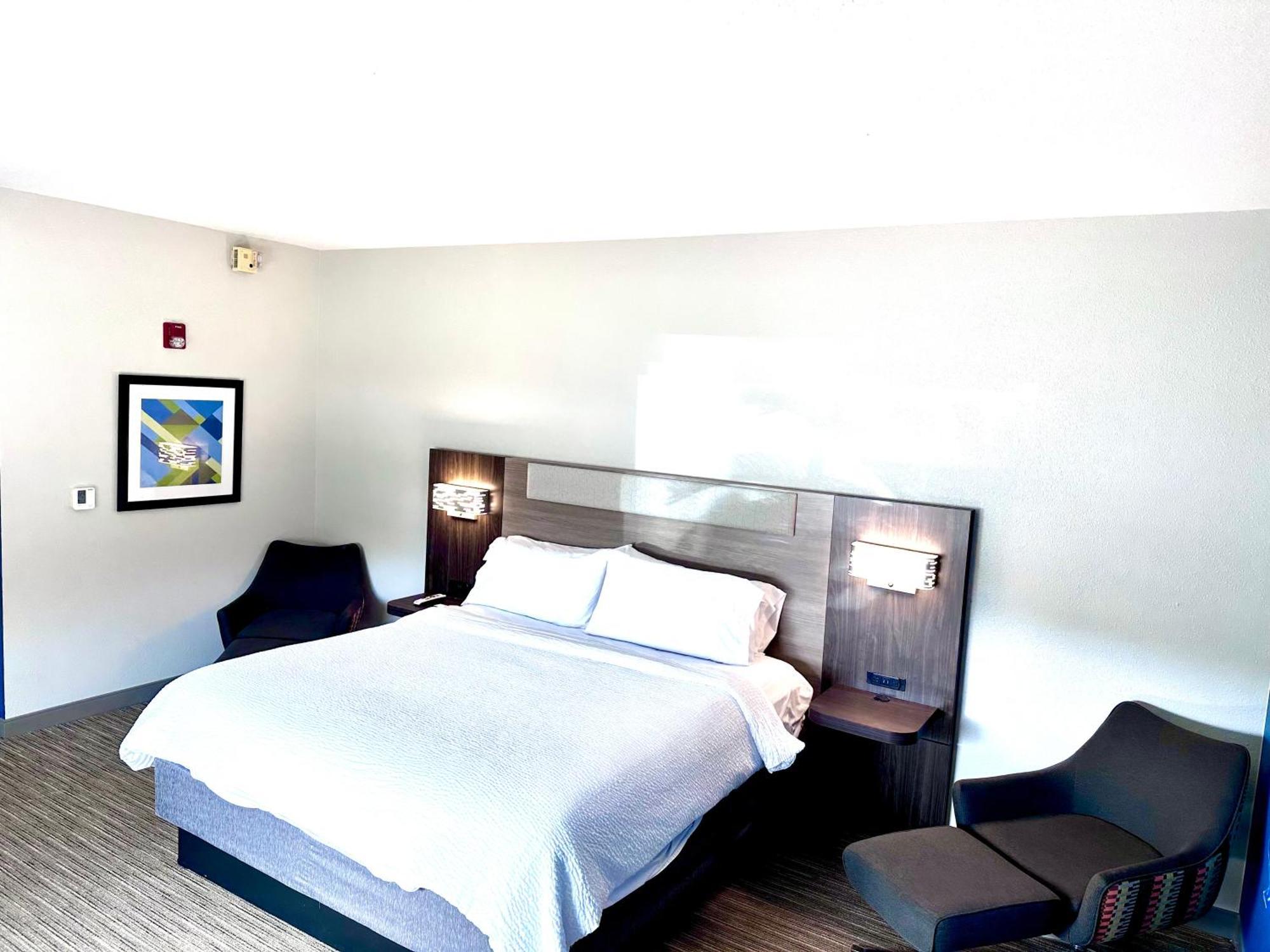 Hotel Holiday Express & By Ihg Hinesville