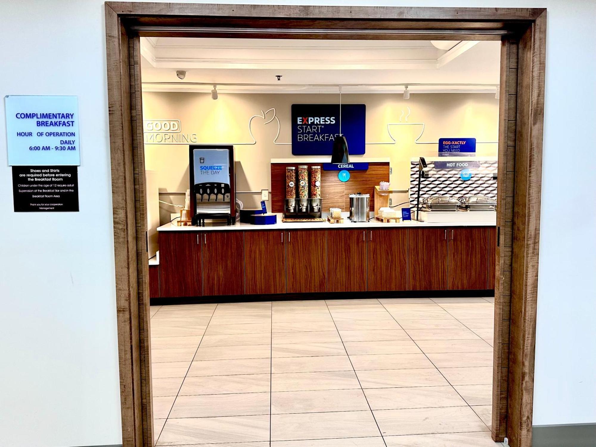 Express & By Ihg Hotel Hinesville