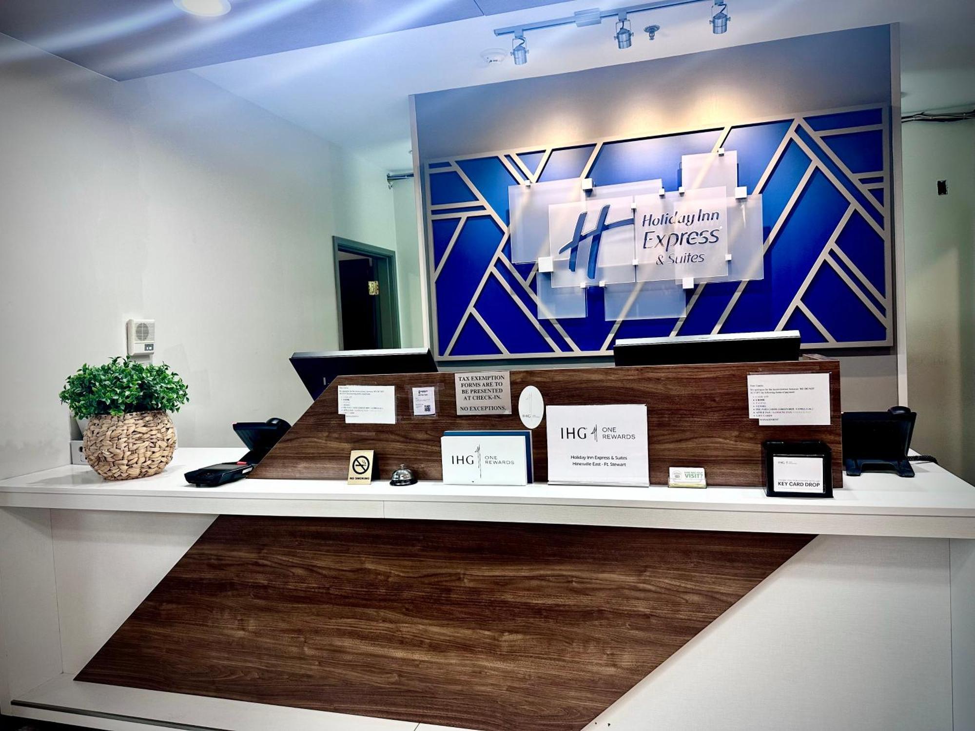 Express & By Ihg Hotel