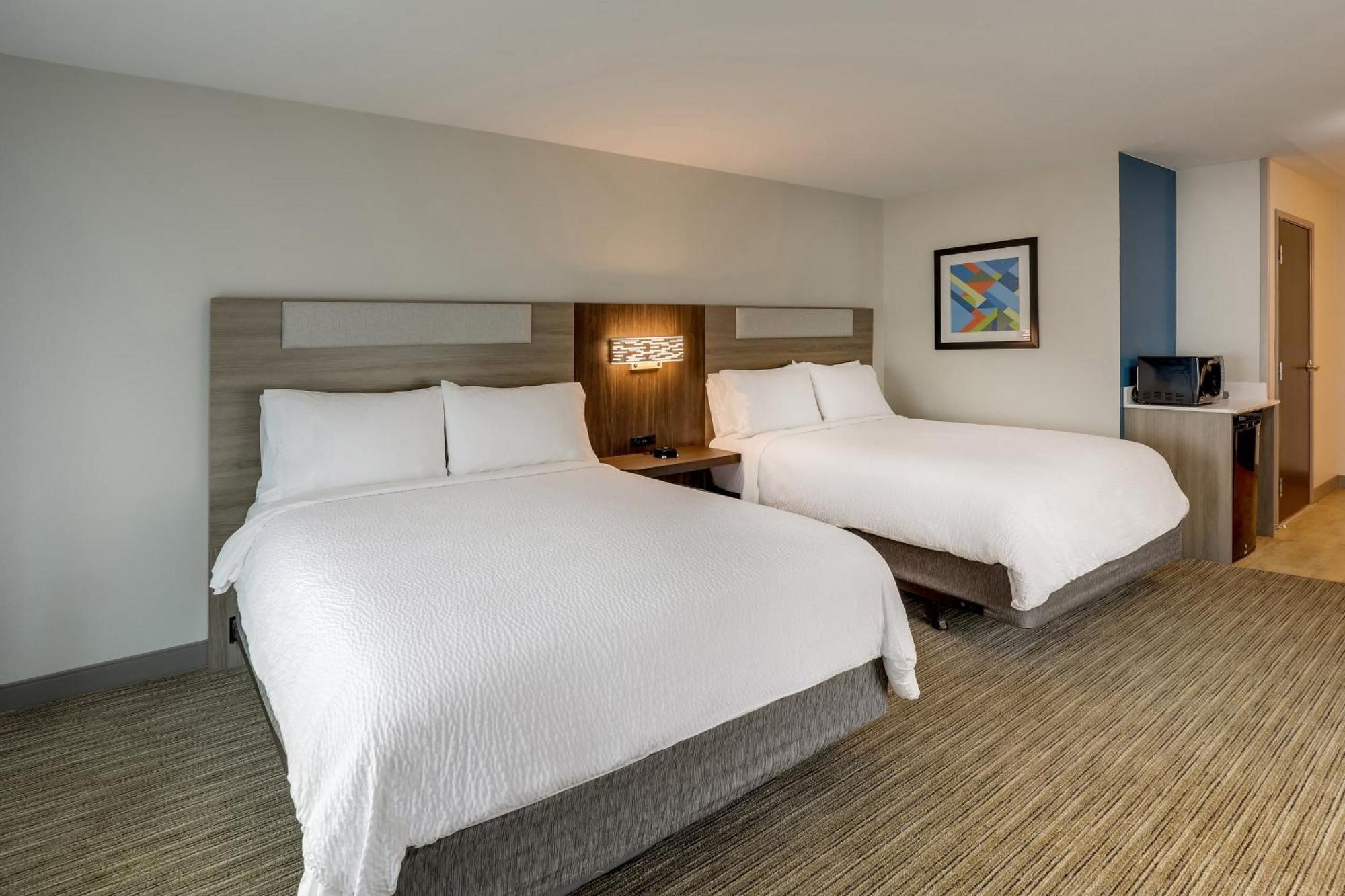 Express & By Ihg Hotel