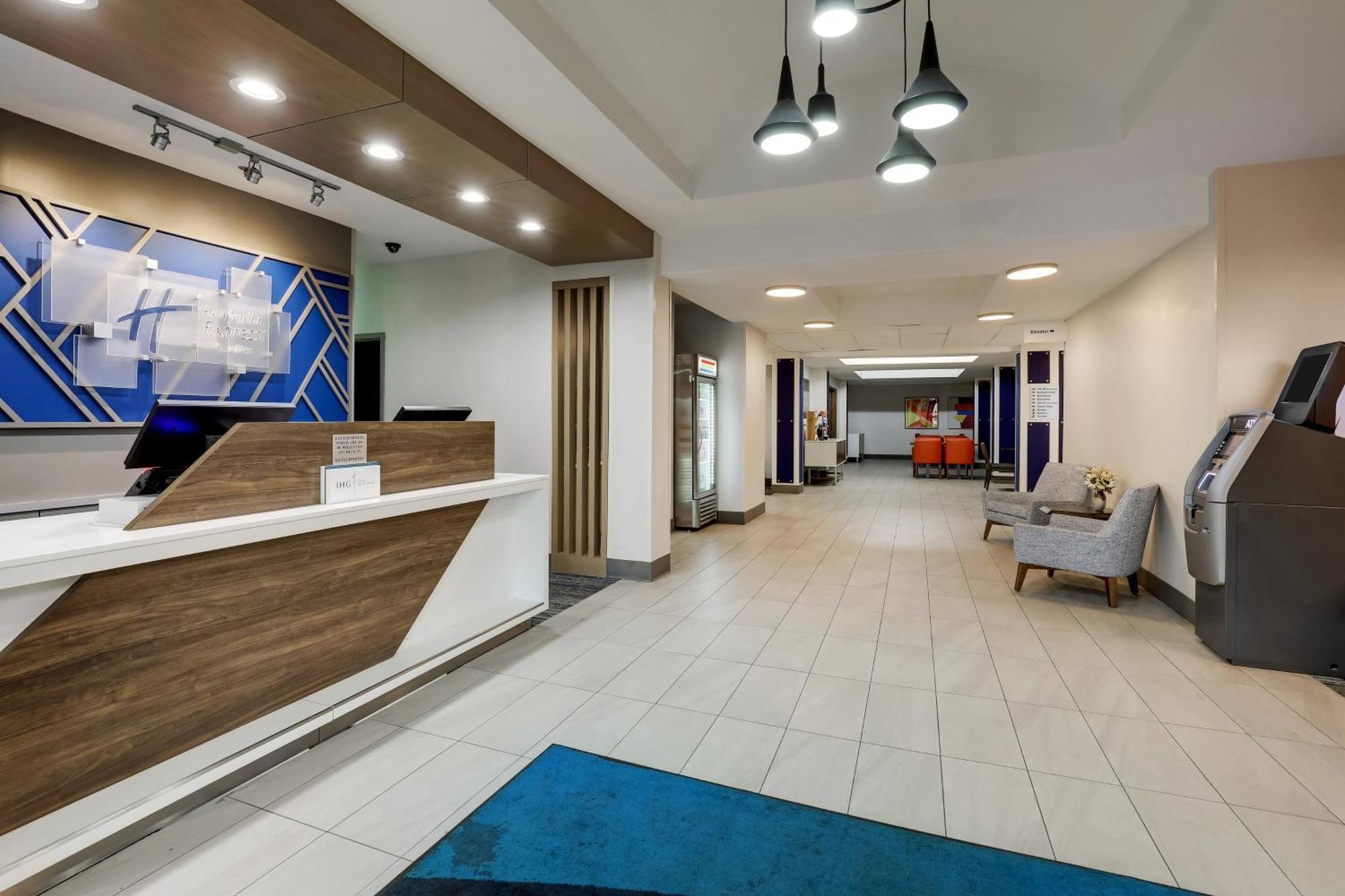 Express & By Ihg