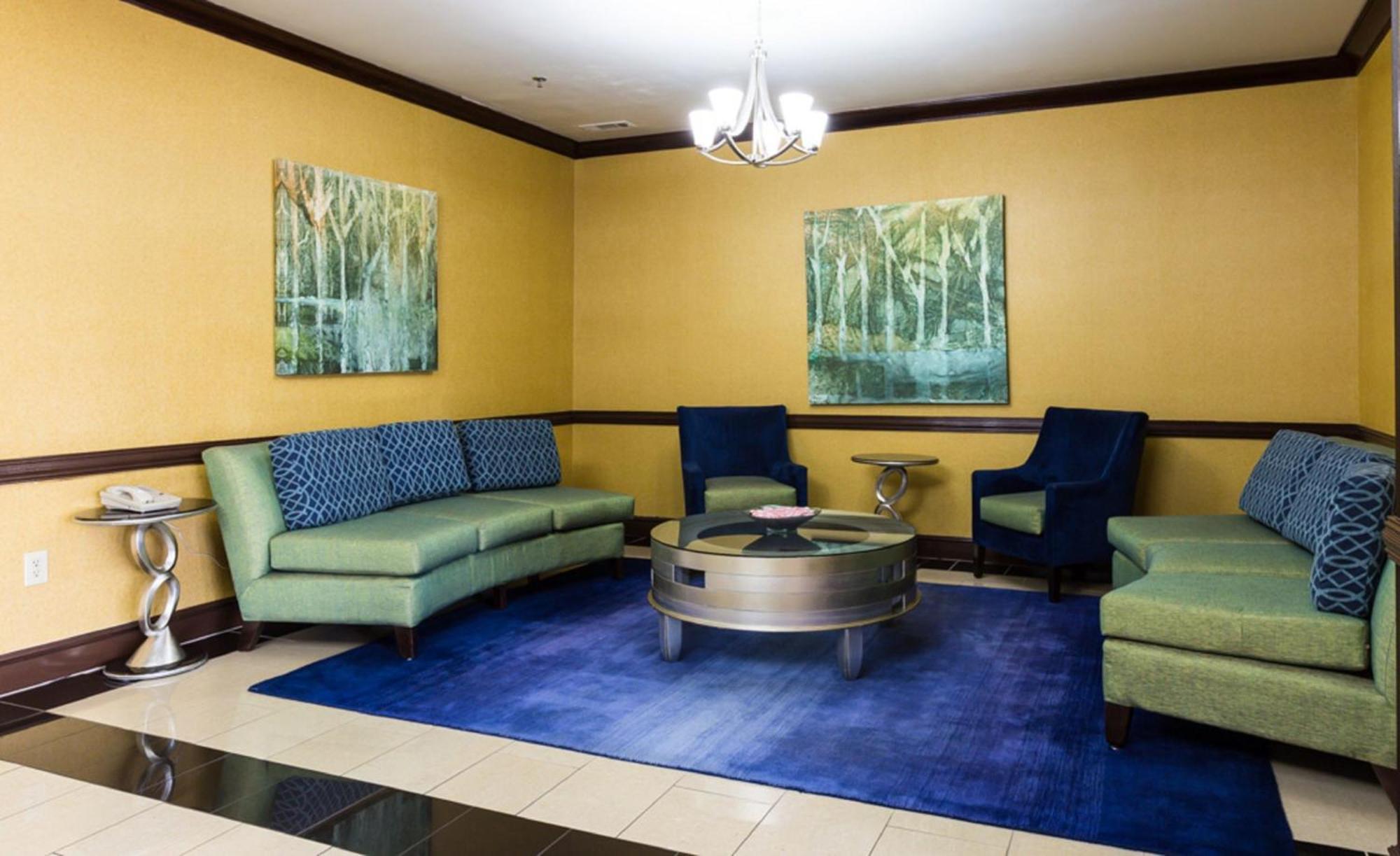 Express & By Ihg 2* Hinesville