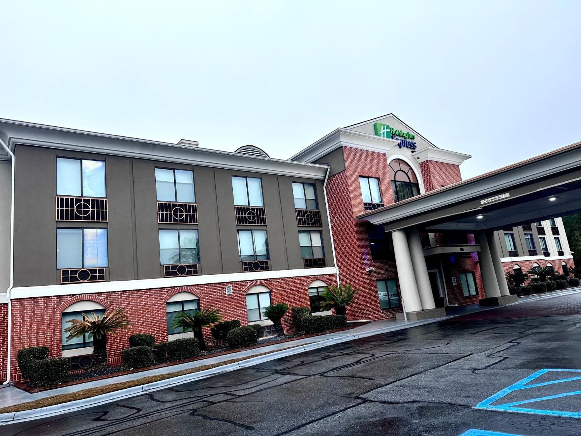 Express & By Ihg 2* Hinesville