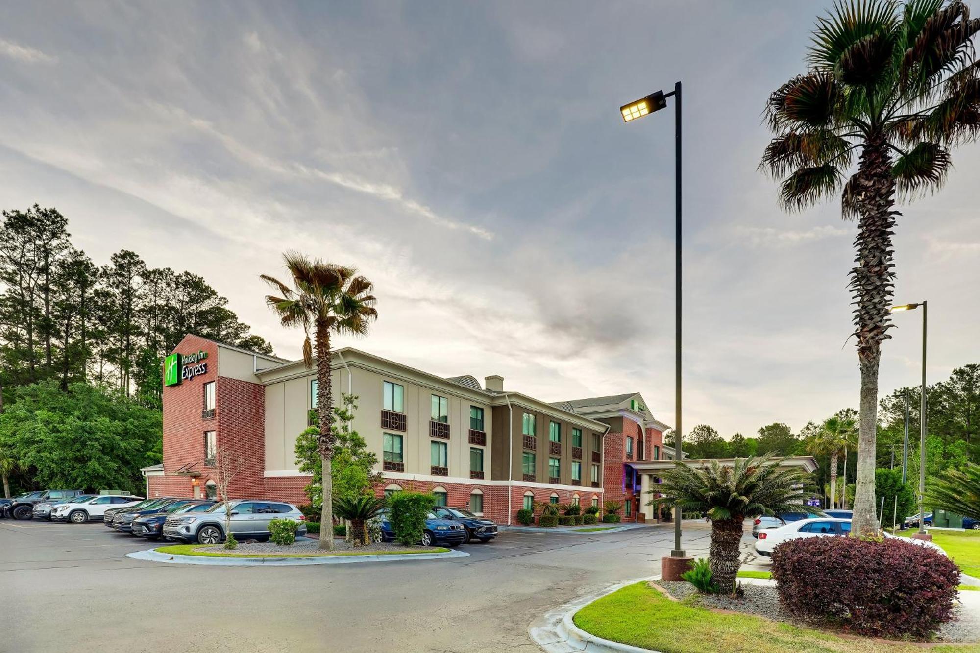 Express & By Ihg Hinesville