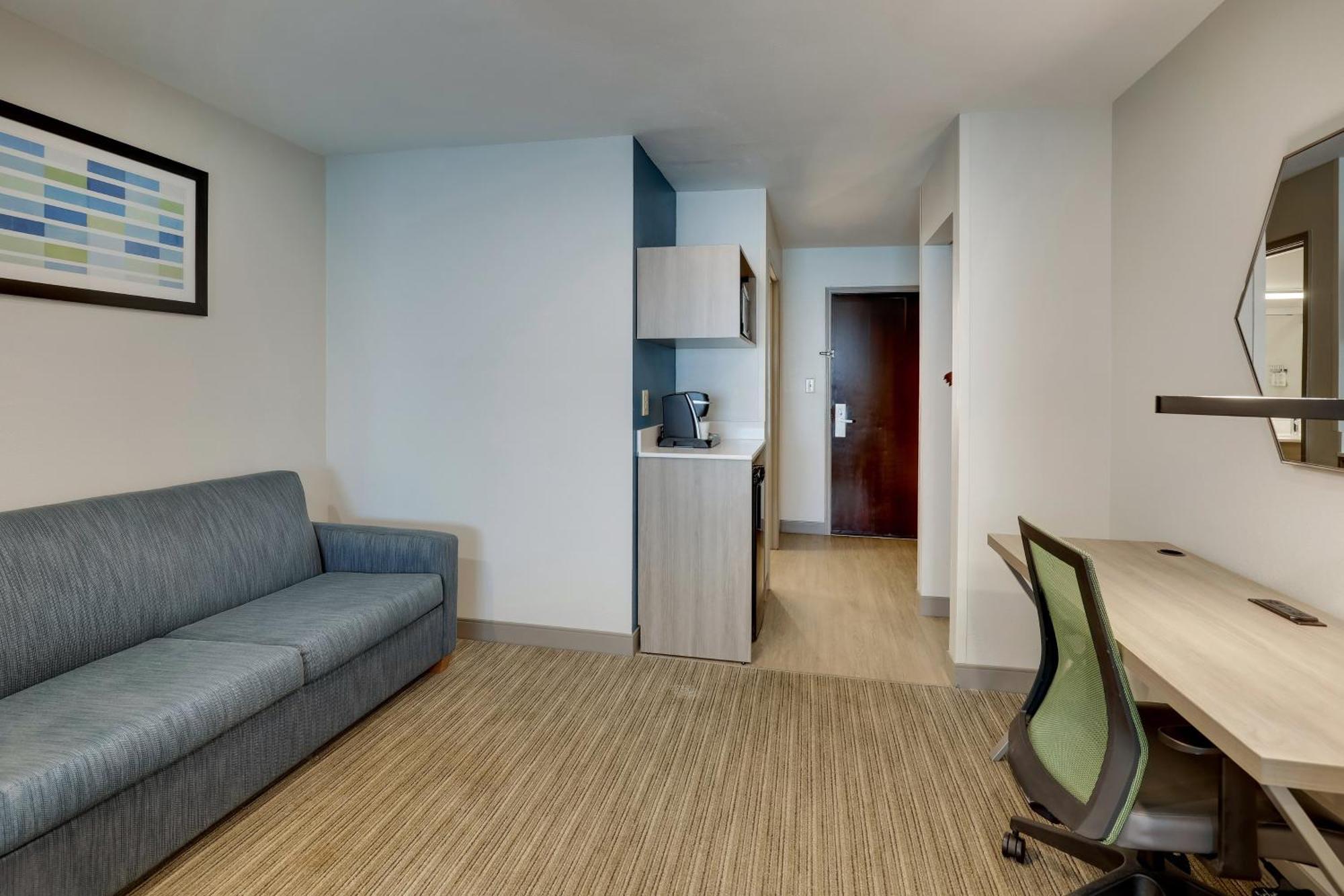 Express & By Ihg 2* Hinesville